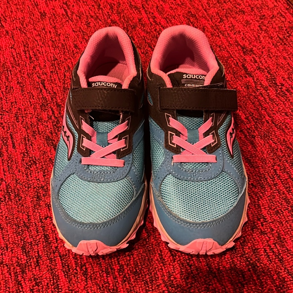 Little Girls Saucony 2M sneakers